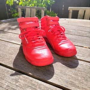 Vintage 7.5 velcro Reebok high-tops